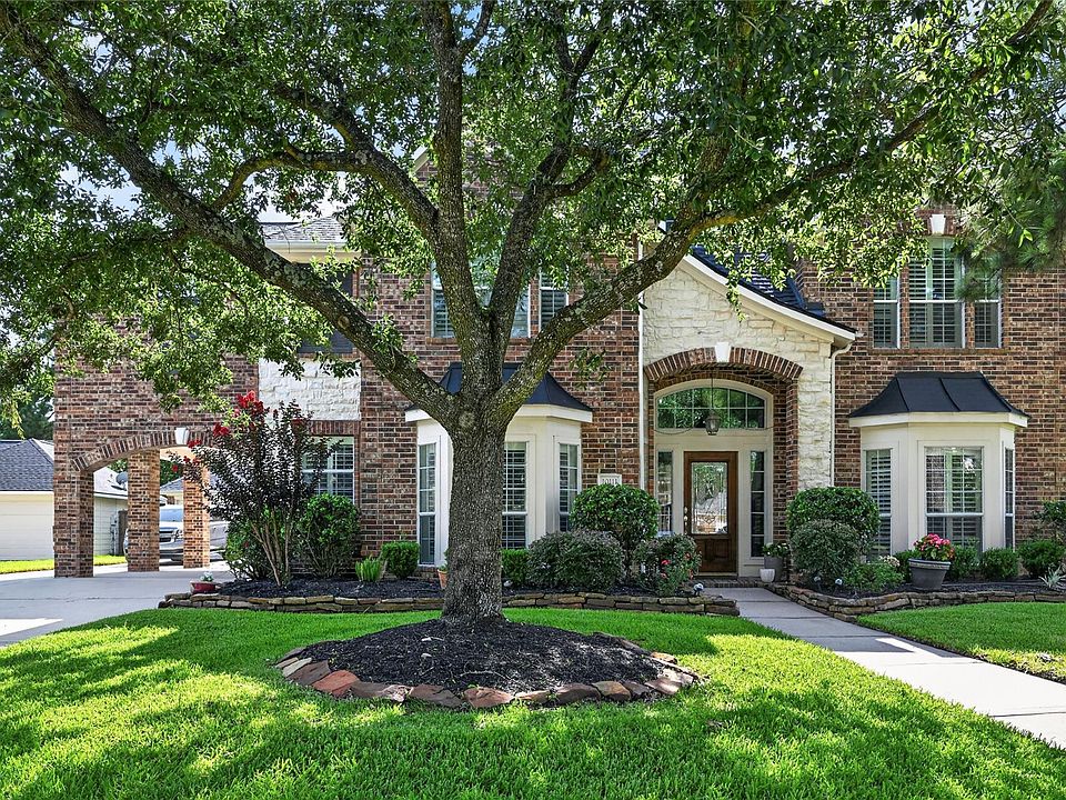 1st image of 10111 Earlington Manor Dr