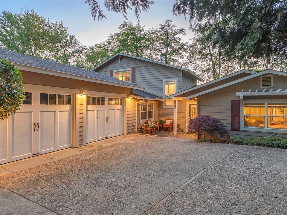 1st image of 563 Tanner Ct