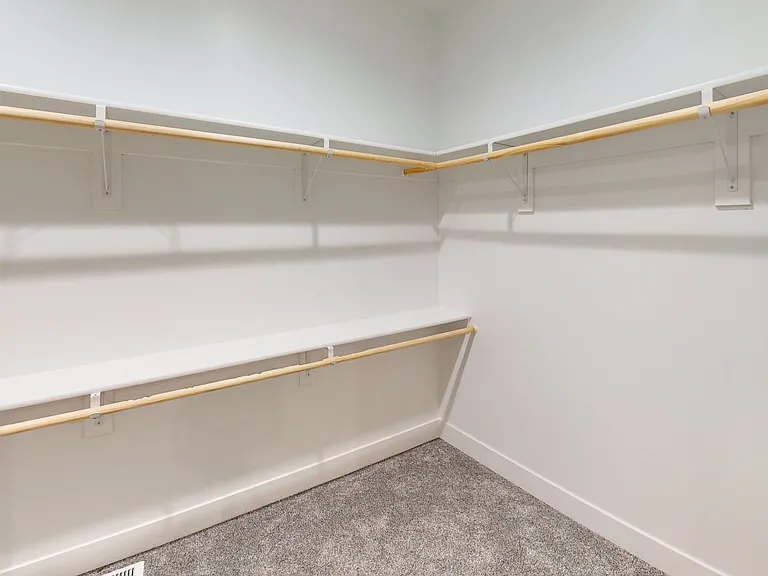 1007 E Maple Ave — Photo 14