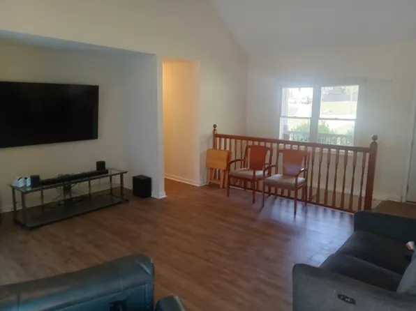 508 Mountain Rd, Woodstock, GA 30188