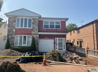55 Radford St, Staten Island, NY 10314