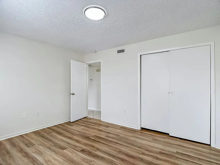 4102 E Humphrey St #A — Photo 6