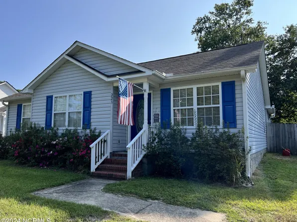 223 Cherry Road, Southport, NC 28461