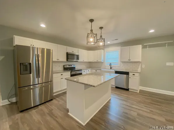 107 Carey St, Jarratt, VA 23867