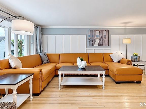 3rd image of 24 Highview Avenue