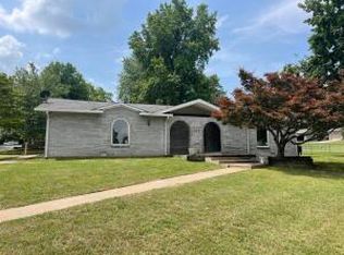 602 Dove St, Harrison, AR 72601