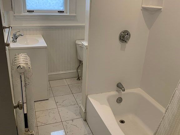 5th image of 77 Saint Andrew Rd #1