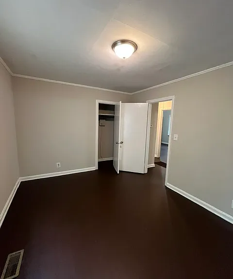 2081 Knightsbridge Rd — Photo 12