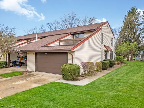 32635 Jefferson Dr #35, Solon, OH 44139
