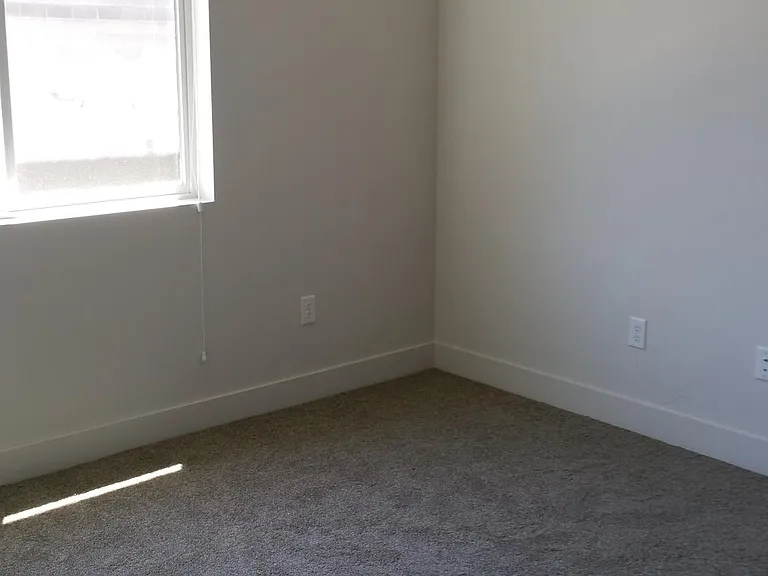 1070 E Riches Ave #21 — Photo 9