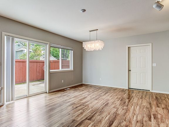 5th image of 15845 NE 91st Way #1001