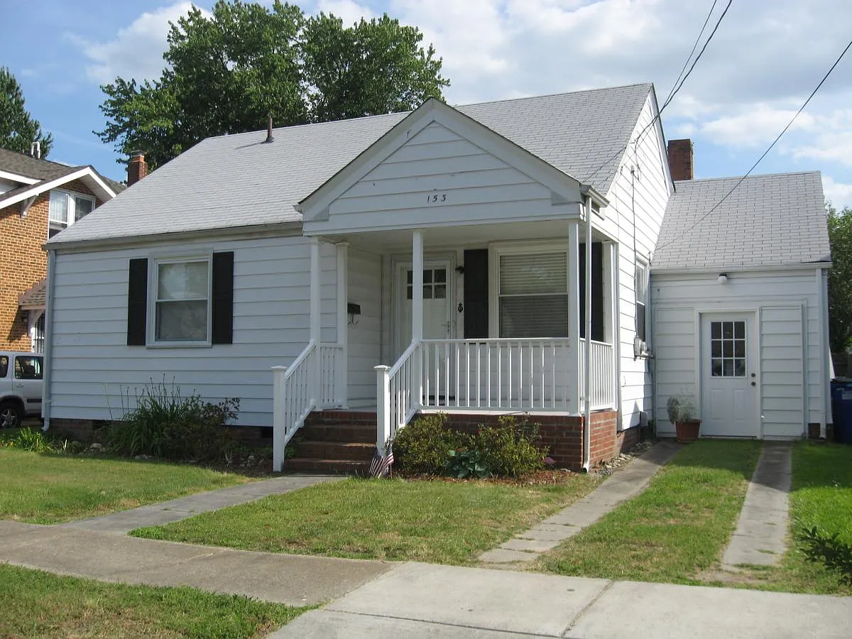 153 W Lorengo Avenue — Photo 2
