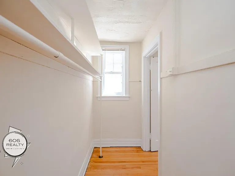 5017 W. Cermak Rd — Photo 7