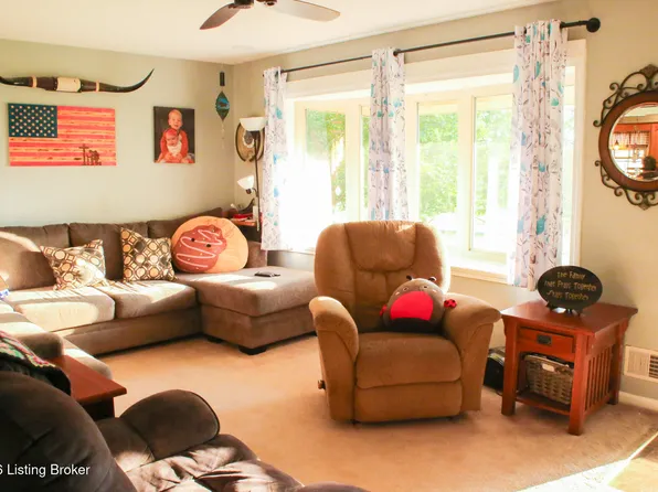 3854 Bells Mill Rd, Shepherdsville, KY 40165