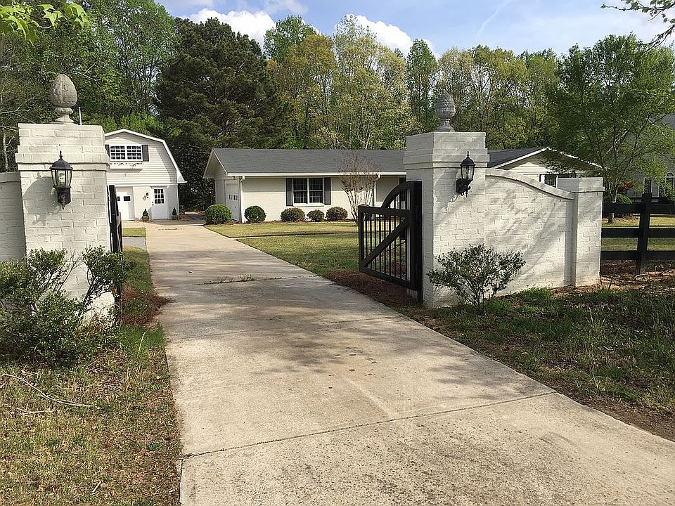 Gated Entry w/motor operator