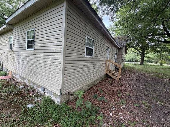 3rd image of 6266 Walnut Grove Rd