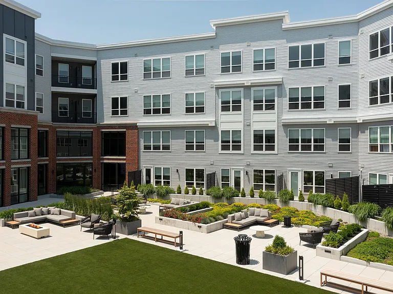 EDGE Apartments — Photo 32