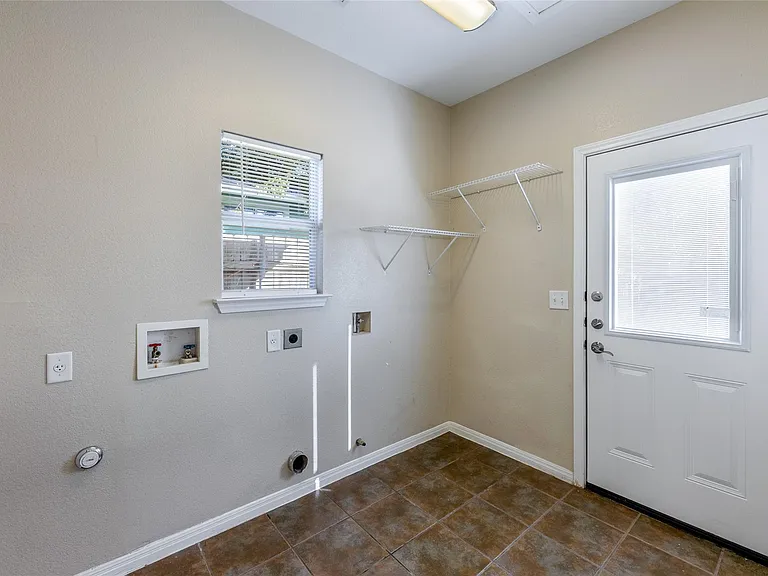 1311 E M Franklin Ave #A — Photo 21