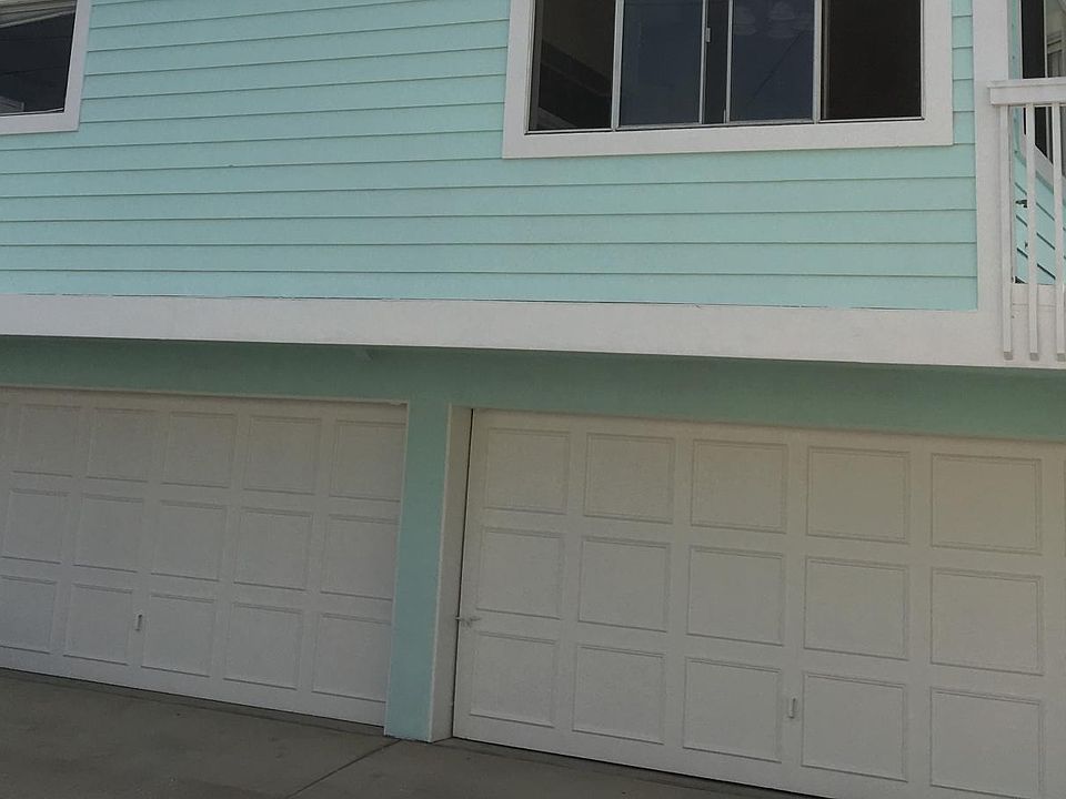 2 Car Garage (South Garage)