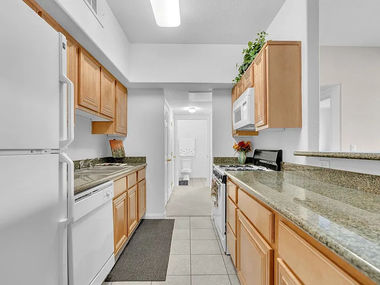 Southwest Ranch Condominiums — Photo 38