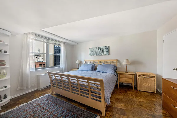 Sold by Compass | media 9