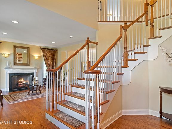 3rd image of 28451 N Seminole Ct