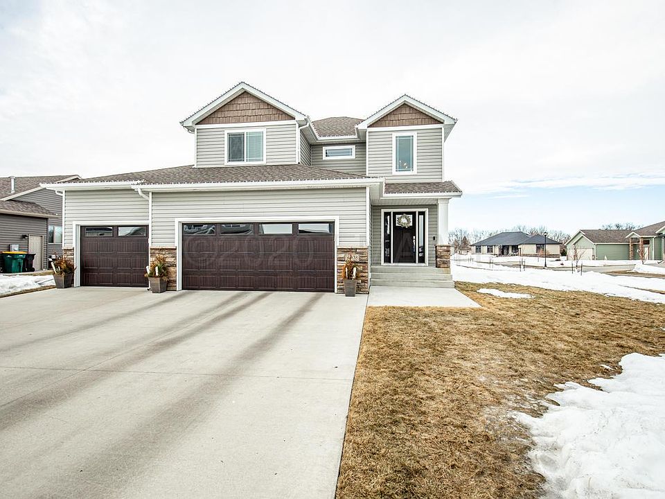 1st image of 3808 Reserve Dr E