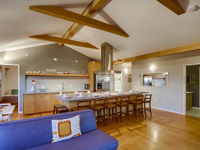 4624 Bermuda Ave — Photo 8