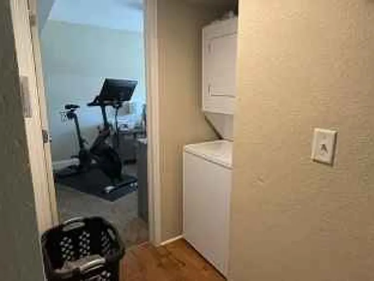 500 Grandview Ct — Photo 6