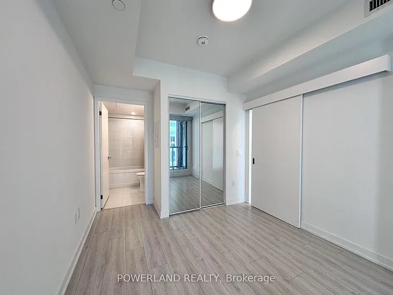 121 Saint Patrick St #521 — Photo 12