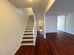 153-30 78th Rd, Flushing, NY 11367