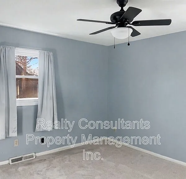 3222 S Elm Eugene St — Photo 17
