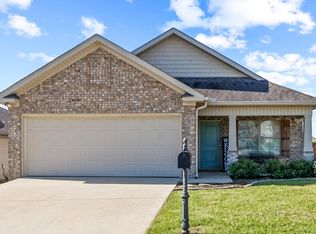 445 Barn Wood Rd, Tuscaloosa, AL 35405