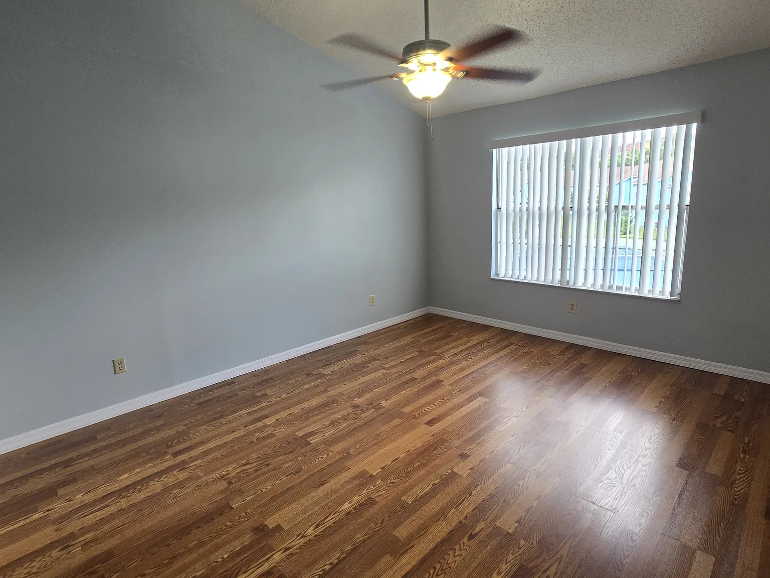 2747 N Poinciana Blvd 12 Kissimmee FL 34746 - 1 — Photo 3