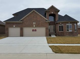 24248 Dartmoor Dr, Macomb, MI 48042