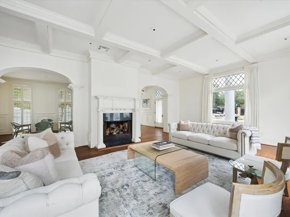 200 Westmoreland St, Houston, TX 77006