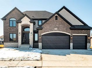 49869 Monarch Dr, Macomb, MI 48044