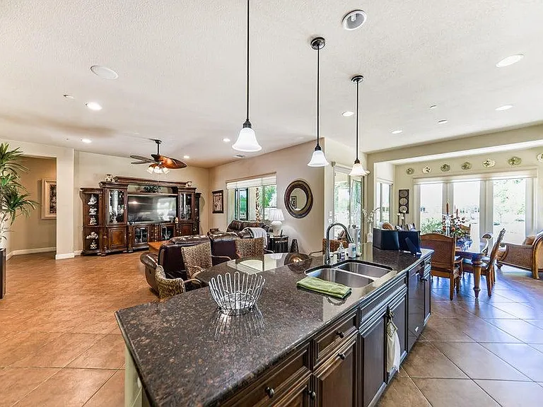 81465 Avenida Montura — Photo 10