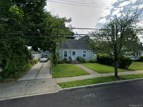 650 IRENE Street S, South Hempstead, NY 11550