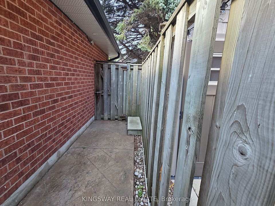 1st image of 1756 Bridewell Ct #Basement