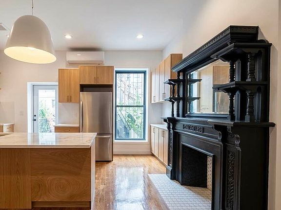 2nd image of 298 Halsey St #1