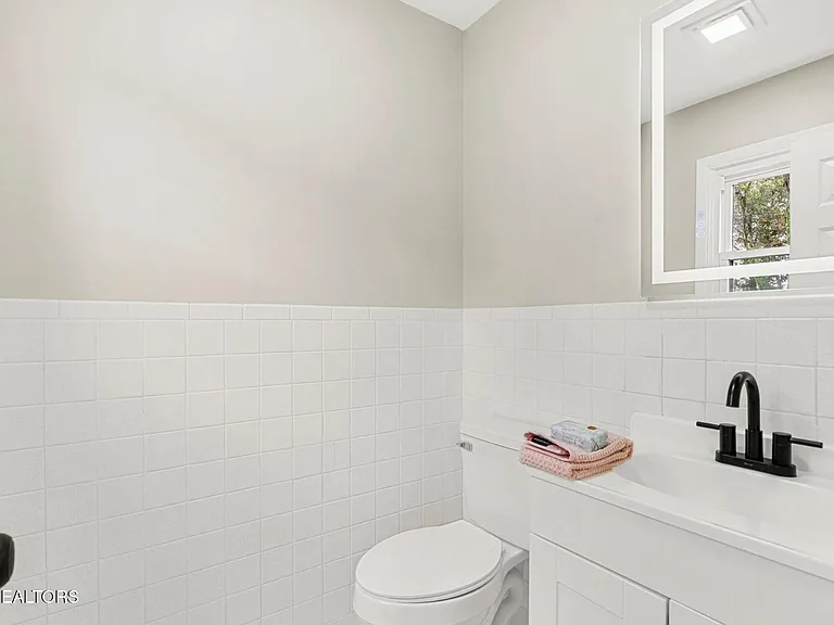 6741 Heatherbrook Dr — Photo 29