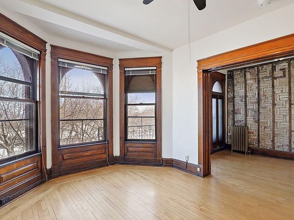3rd image of 2000 Park Ave S #301