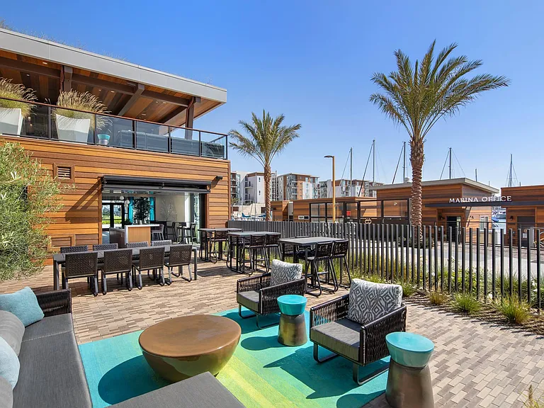 Outdoor Lounge