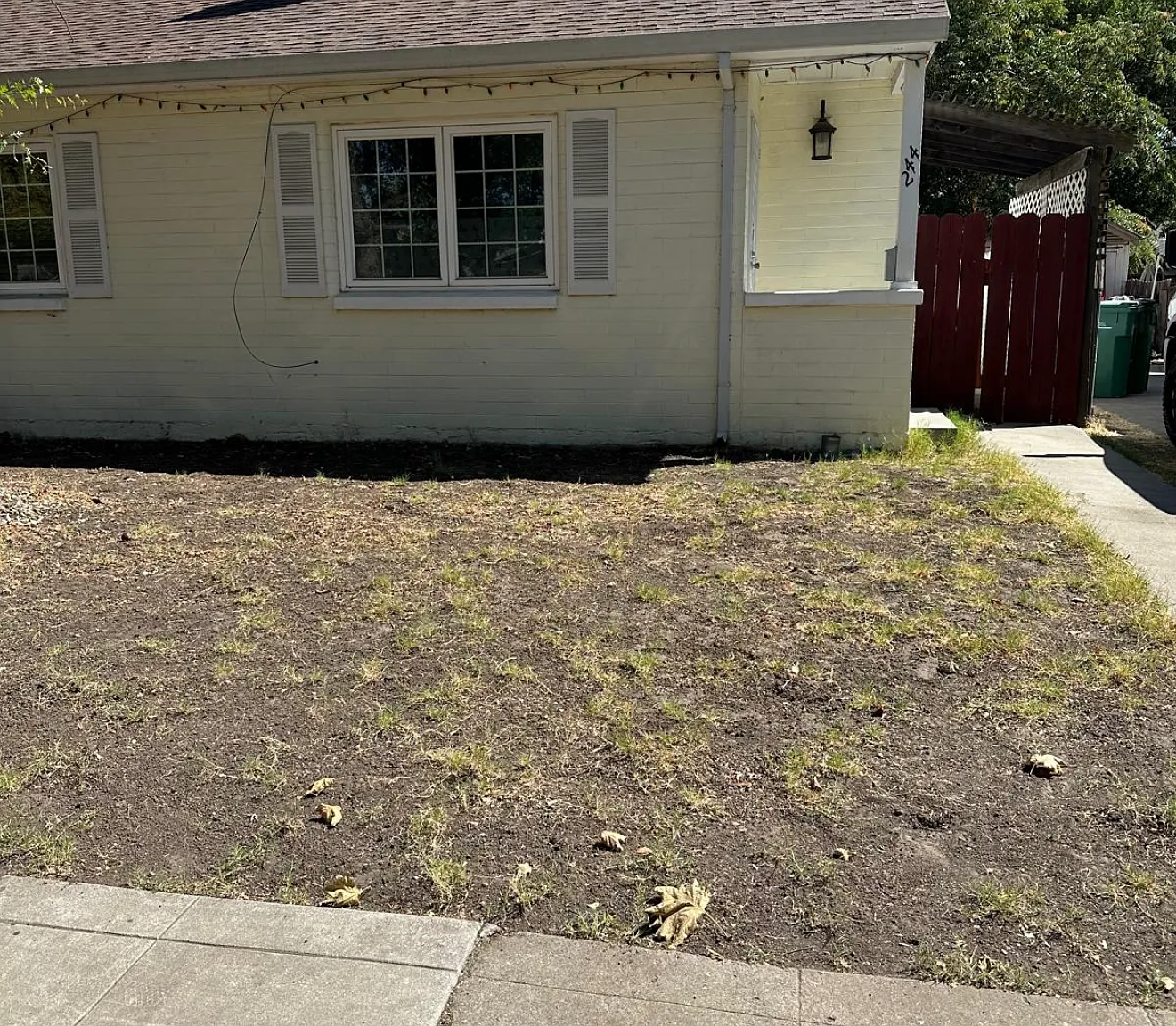 244 E Arcade St — Photo 1
