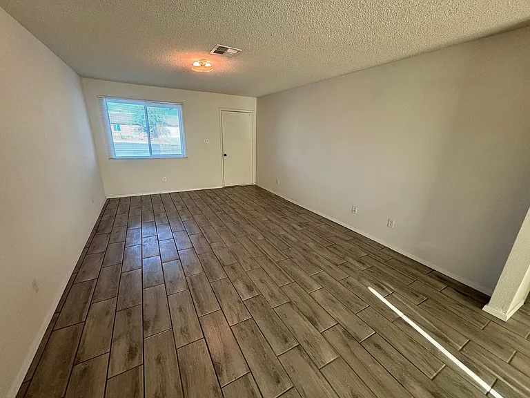 3612 S Isabel Dr — Photo 15