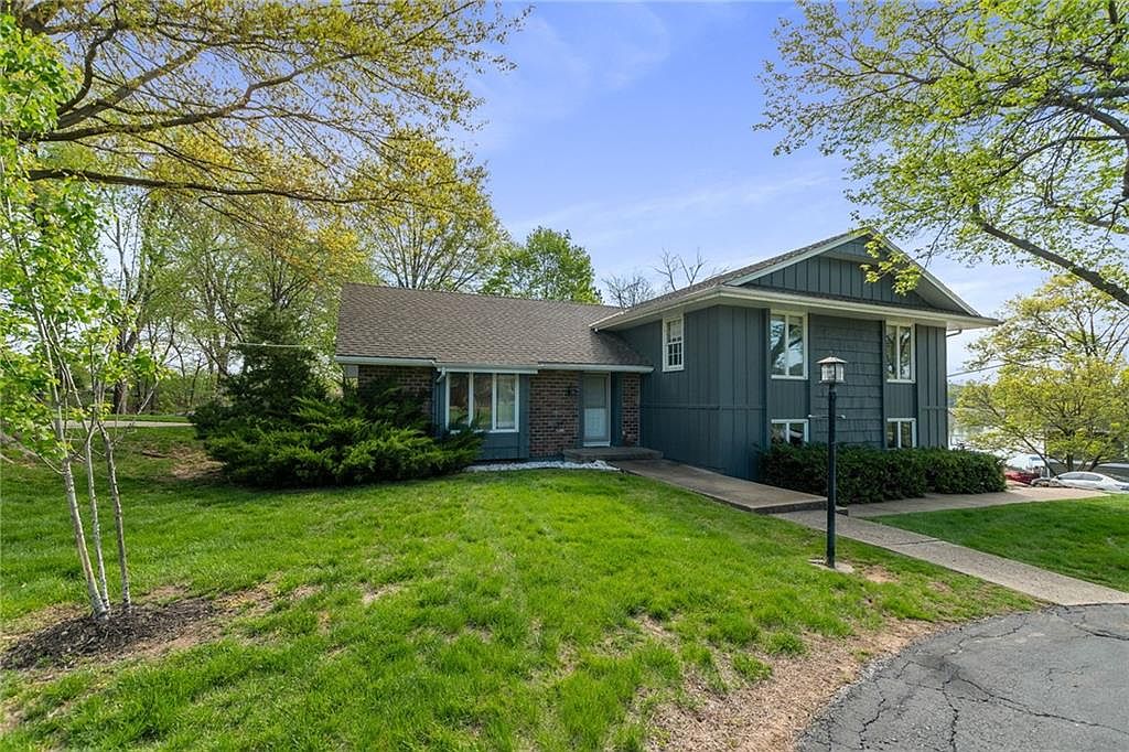 7507 NW Kerns Dr, Weatherby Lake, MO 64152 Zillow