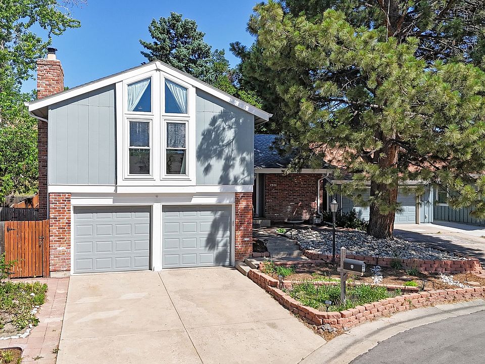 1st image of 2946 S Moline Pl