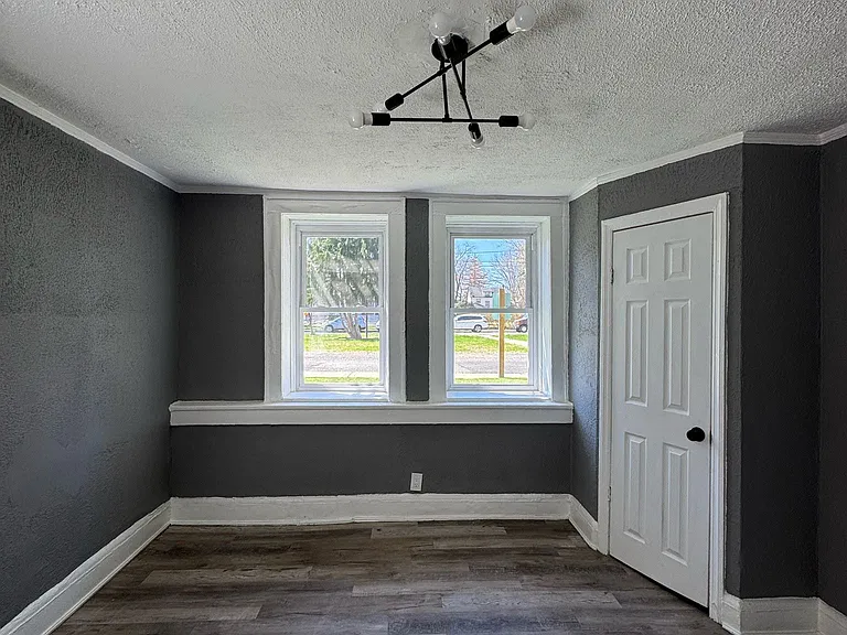 717 Arlington Ave #1B — Photo 8