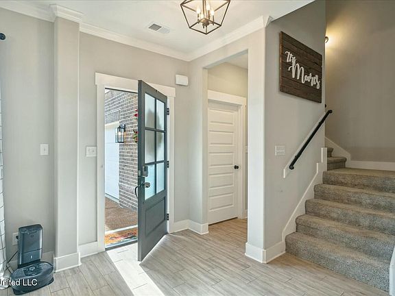5th image of 1740 Lia Ln
